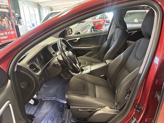 Volvo S60 6 of 8