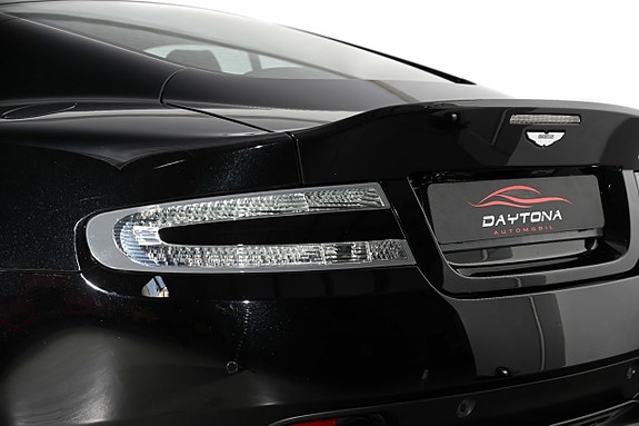 Aston Martin DB9 10 of 27