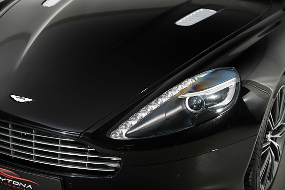 Aston Martin DB9 8 of 27