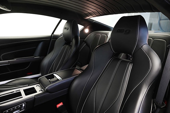 Aston Martin DB9 15 of 27