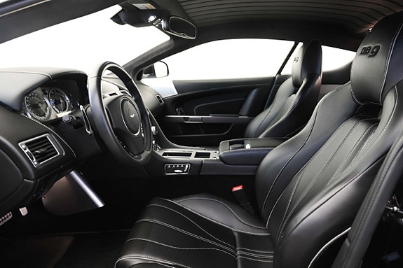 Aston Martin DB9 14 of 27