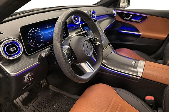 Mercedes-Benz C300 7 of 16