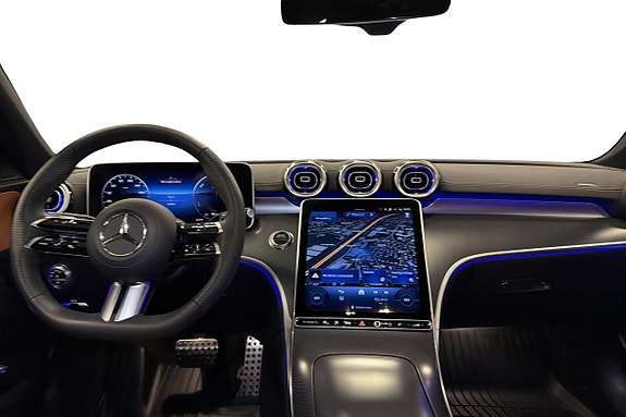 Mercedes-Benz C300 9 of 16