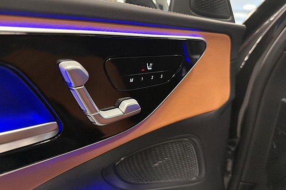 Mercedes-Benz C300 15 of 16