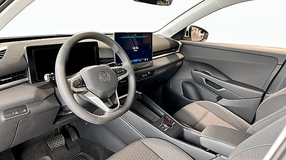 Volkswagen T-Roc 7 of 12