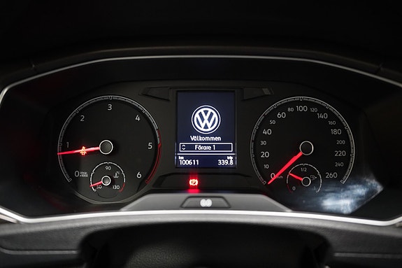 Volkswagen T-Roc 12 of 22