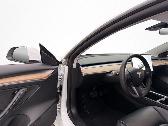 Tesla Model 3 12 of 30