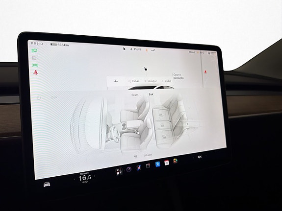 Tesla Model 3 24 of 30