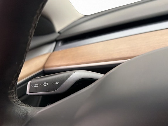 Tesla Model 3 13 of 30