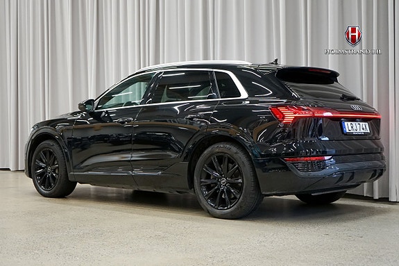 Audi Q8 e-tron 5 of 25