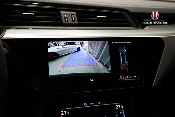 Audi Q8 e-tron 17 of 25