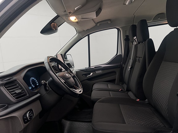 Ford Transit Custom 14 of 30