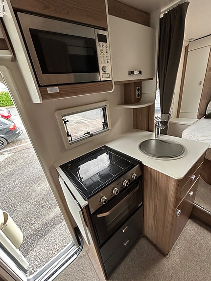 Swift TOSCANE 600 2xAC, VINTER PKT, BACK KAMERA, SOLCELL 6 of 20