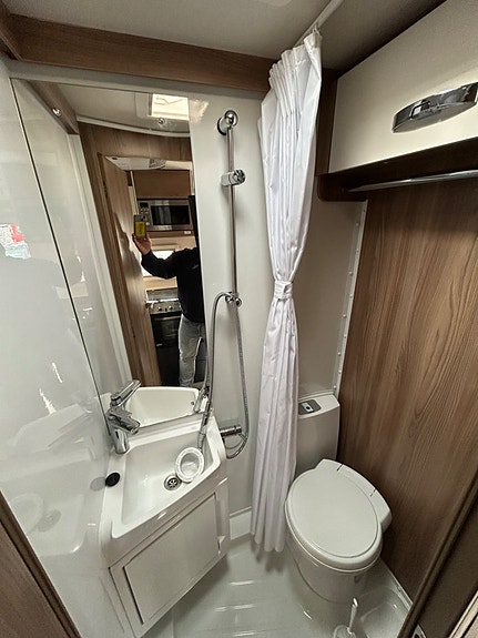 Swift TOSCANE 600 2xAC, VINTER PKT, BACK KAMERA, SOLCELL 15 of 20