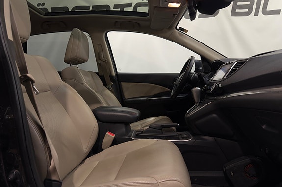 Honda CR-V 16 of 18