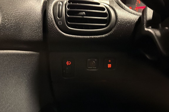 Peugeot 206 8 of 14