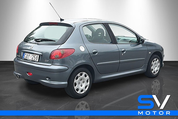 Peugeot 206 3 of 14