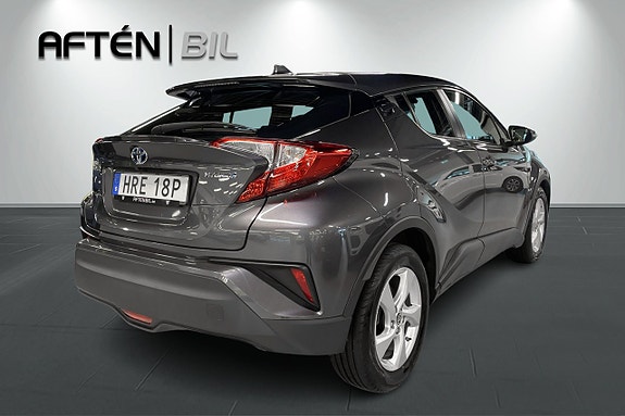 Toyota C-HR 10 of 27
