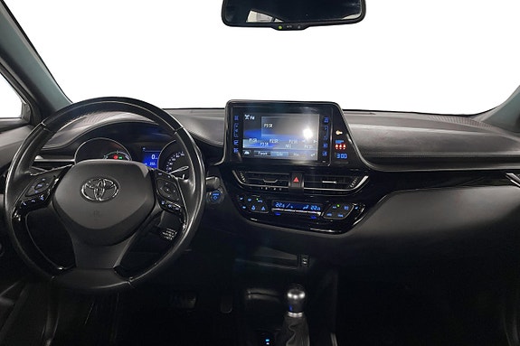 Toyota C-HR 11 of 27