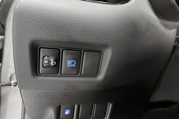 Toyota C-HR 25 of 27