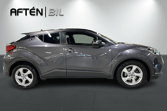 Toyota C-HR 7 of 27