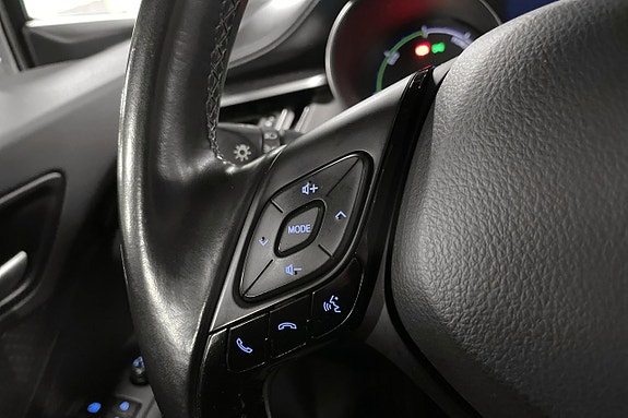 Toyota C-HR 21 of 27