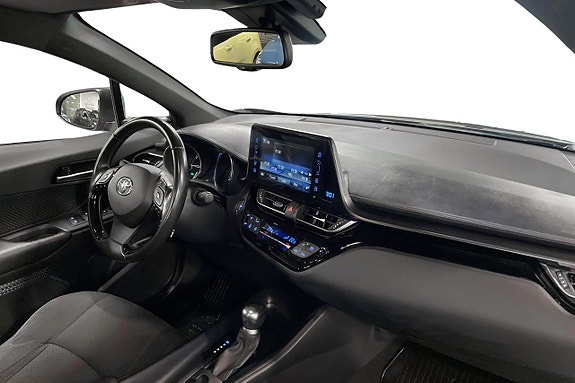 Toyota C-HR 15 of 27