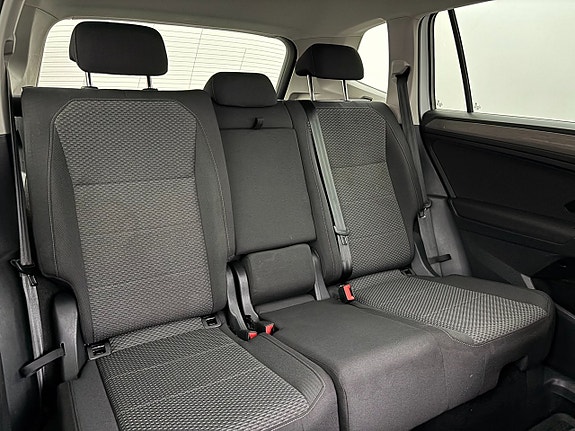 Volkswagen Tiguan Allspace 24 of 26