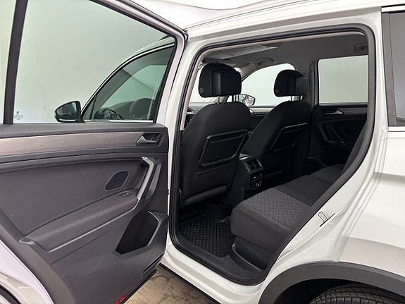Volkswagen Tiguan Allspace 14 of 26