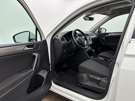 Volkswagen Tiguan Allspace 12 of 26