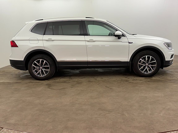 Volkswagen Tiguan Allspace 7 of 26