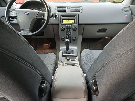 Volvo V50 7 of 12