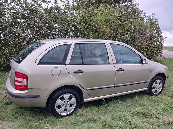 Skoda Fabia 7 of 14