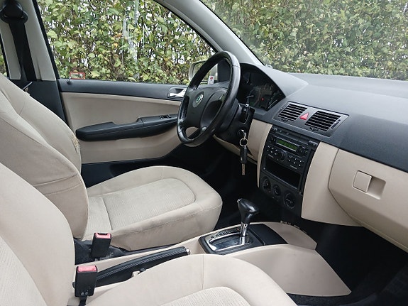 Skoda Fabia 12 of 14