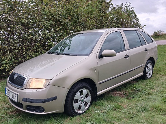 Skoda Fabia 5 of 14