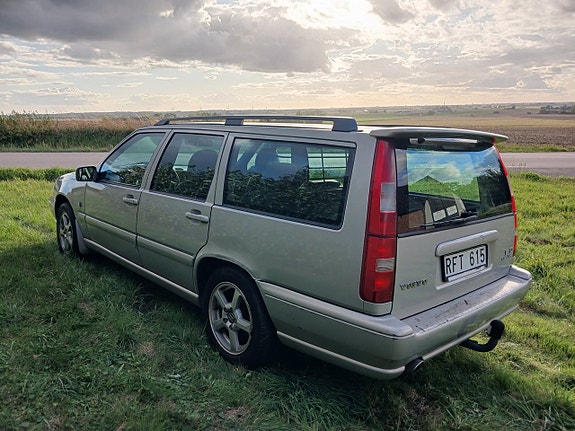 Volvo V70 6 of 14