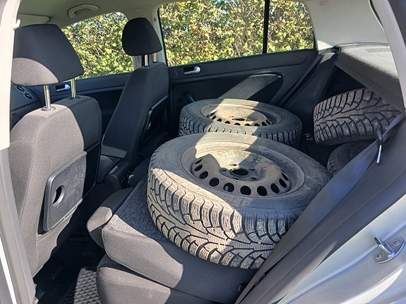 Volkswagen Golf Plus 8 of 13