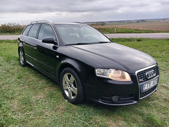 Audi A4 5 of 16