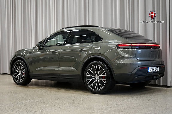 Porsche Macan 4S 5 of 30