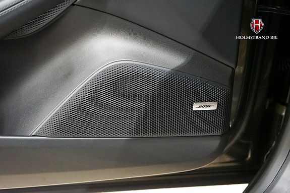 Porsche Macan 4S 29 of 30