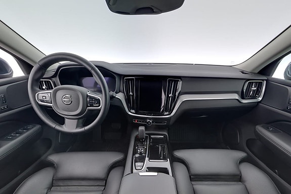 Volvo V60 7 of 16