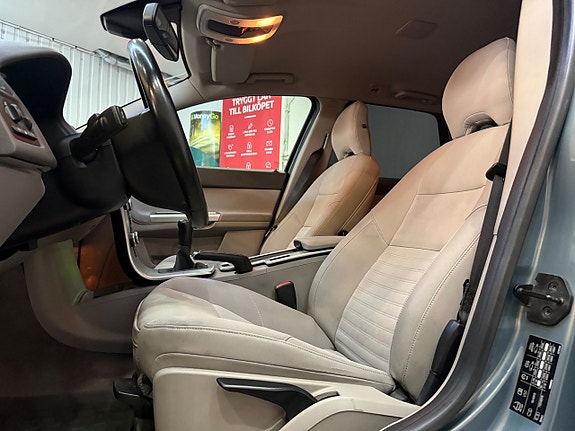 Volvo V50 6 of 13