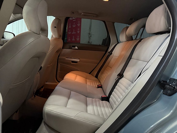 Volvo V50 11 of 13