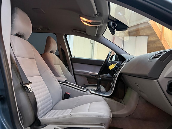 Volvo V50 13 of 13