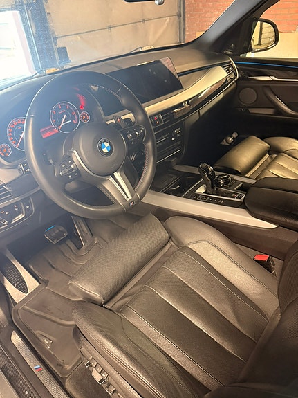 BMW X5 8 of 16