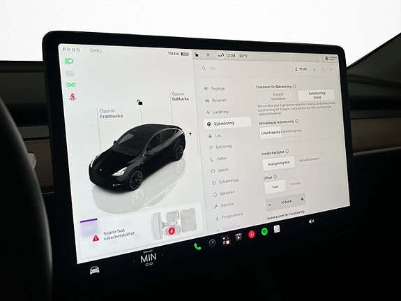 Tesla Model Y 29 of 30