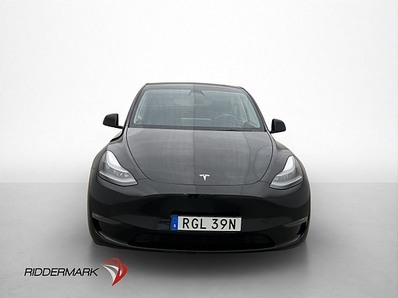 Tesla Model Y 3 of 30