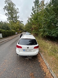Volkswagen Passat Alltrack 3 of 6