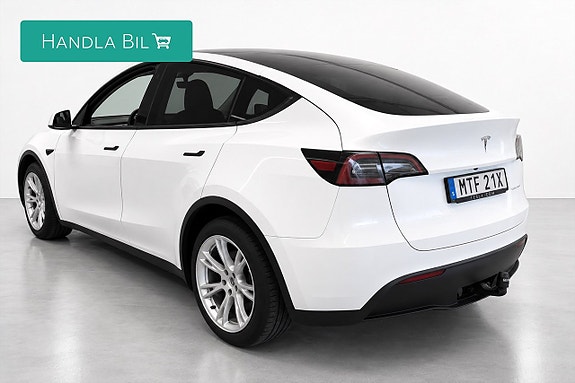 Tesla Model Y 6 of 13