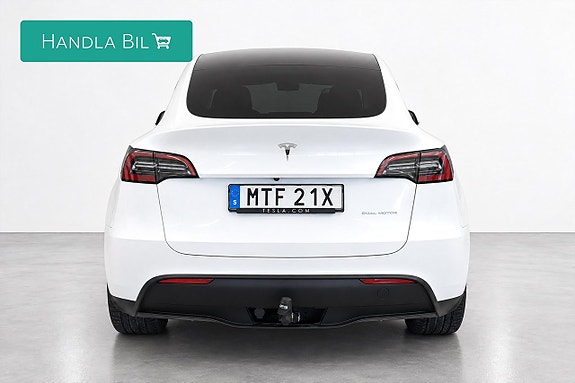 Tesla Model Y 5 of 13